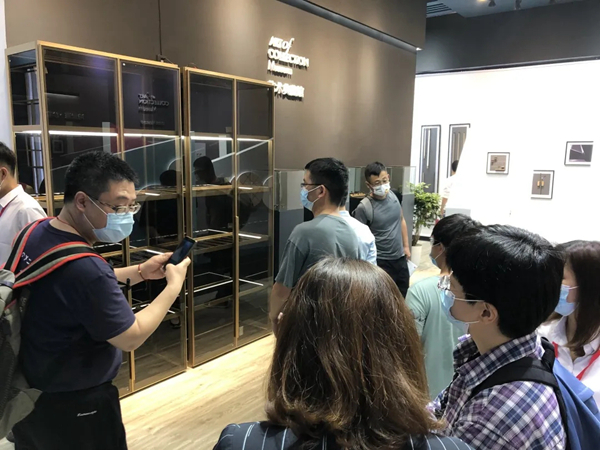 鸿景源五金：2021广州国际家具博览会正在火热进行